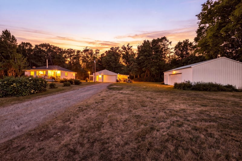 2225 Naples St, Mora, MN 55051