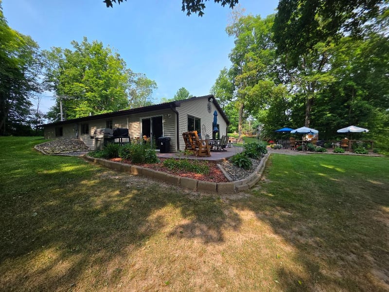 2623 5 5 1/2 St, Cumberland, WI 54829