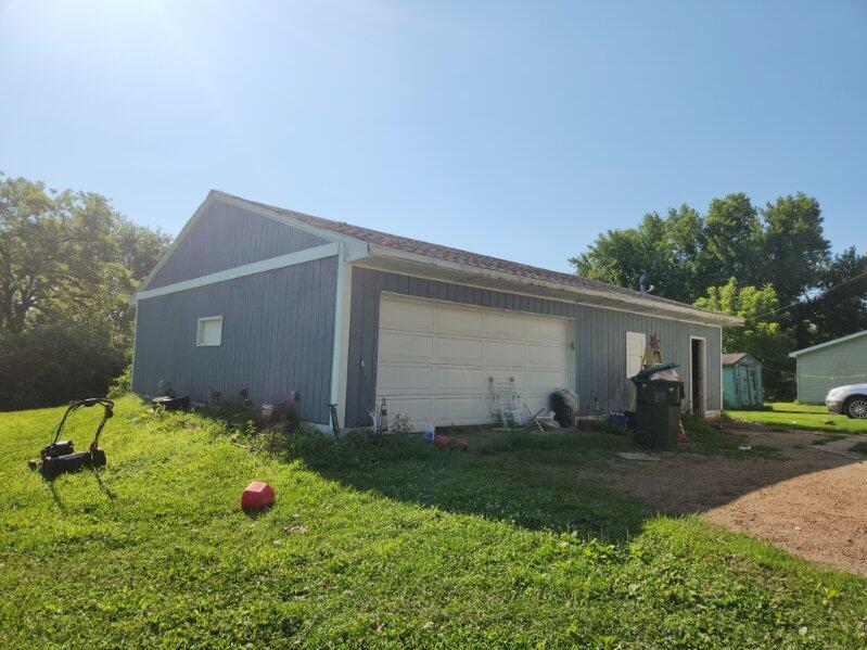 8765 8th Ave, New Auburn, MN 55336