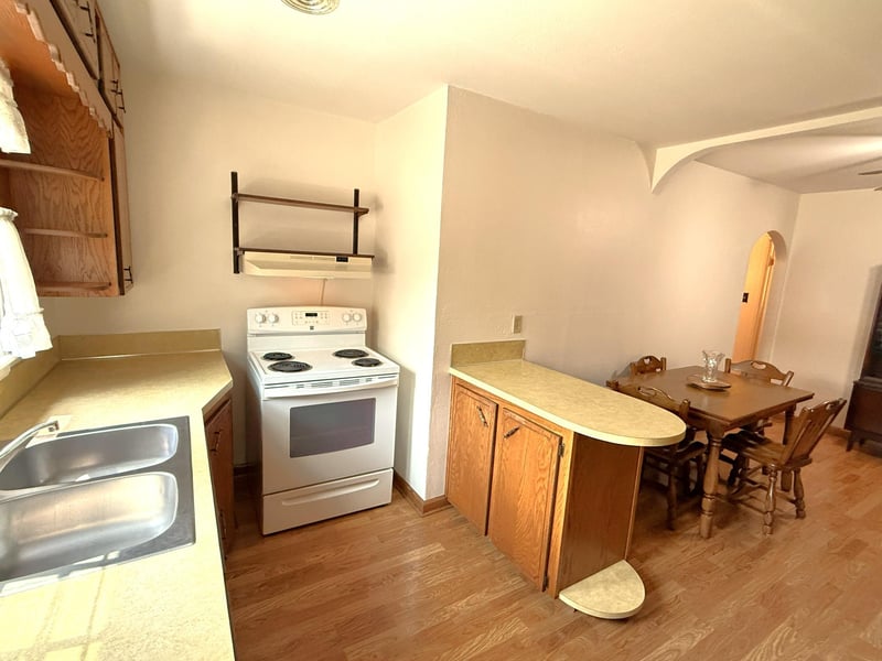 62 7th Ave SE, Little Falls, MN 56345