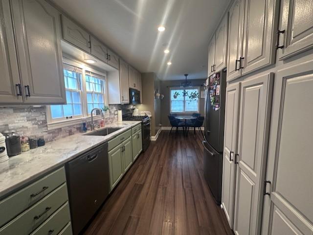 1102 10th St NW, Austin, MN 55912