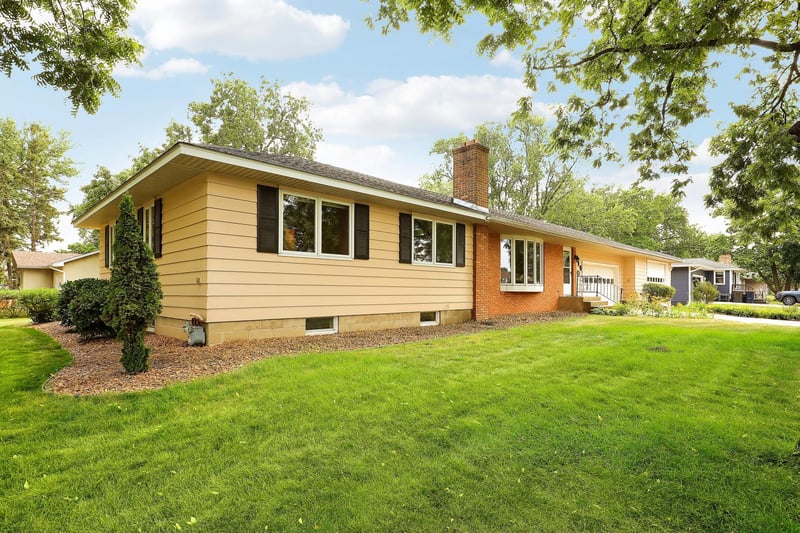 816 Maple St, Farmington, MN 55024