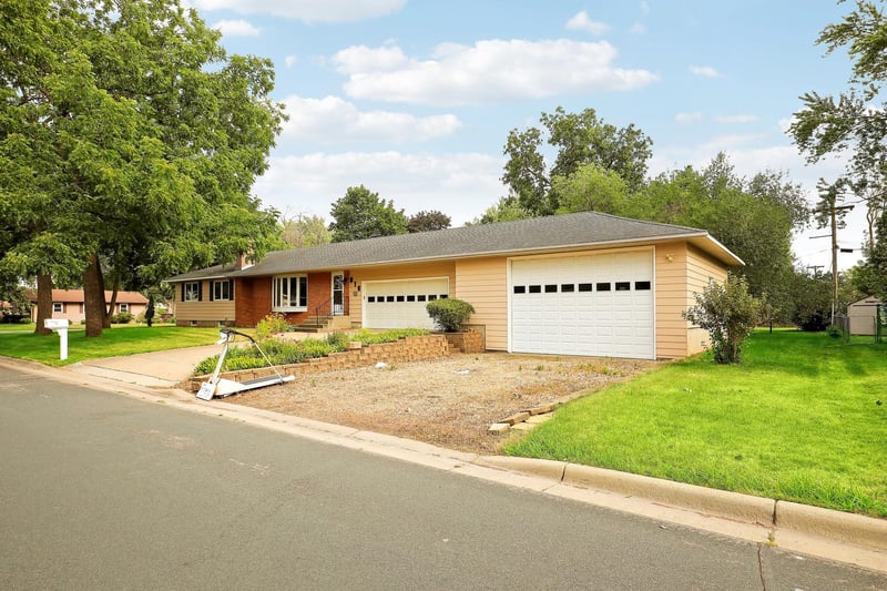 816 Maple St, Farmington, MN 55024