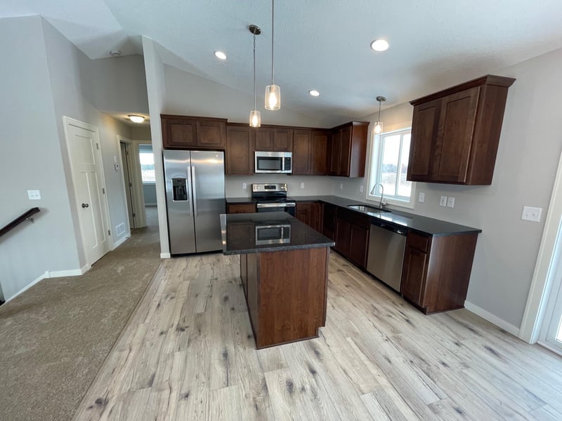 3423 Maple Dr S, Cambridge, MN 55008