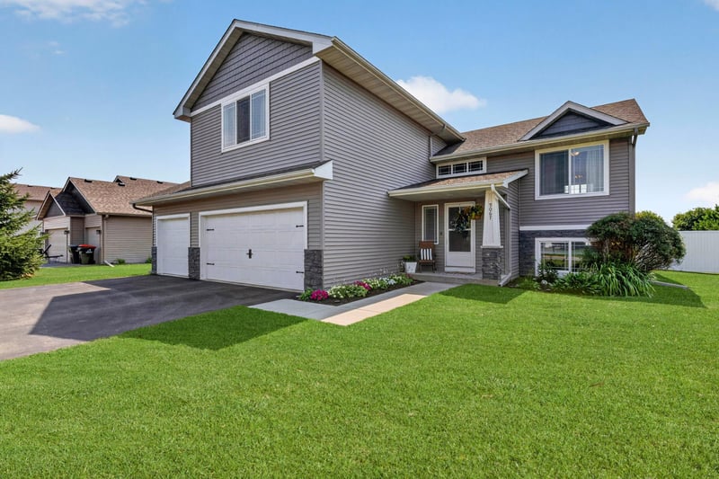 9067 Wolves St, Brainerd, MN 56401