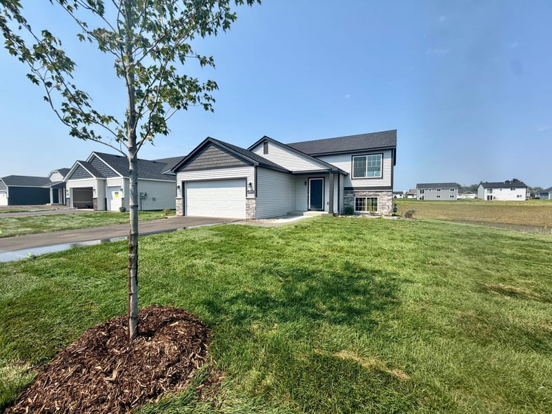37537 Greenway Ave, North Branch, MN 55056
