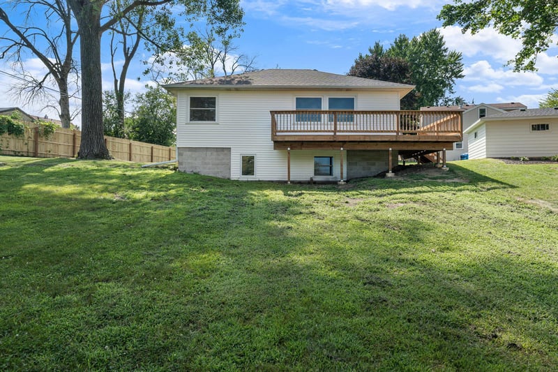 103 11th Ave SW, Austin, MN 55912