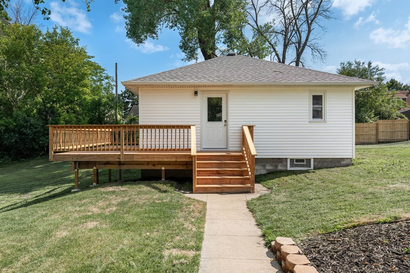 103 11th Ave SW, Austin, MN 55912