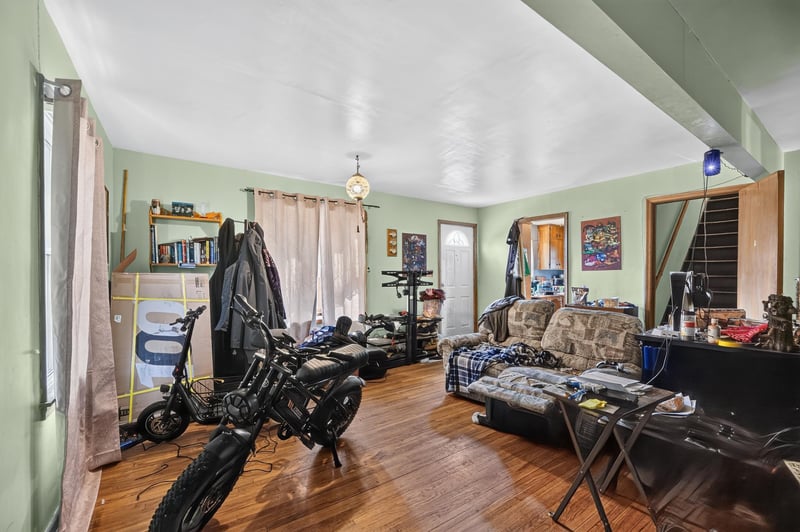 606 S Miller Ave, Litchfield, MN 55355