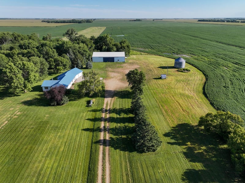 7566 640th St, Herman, MN 56248