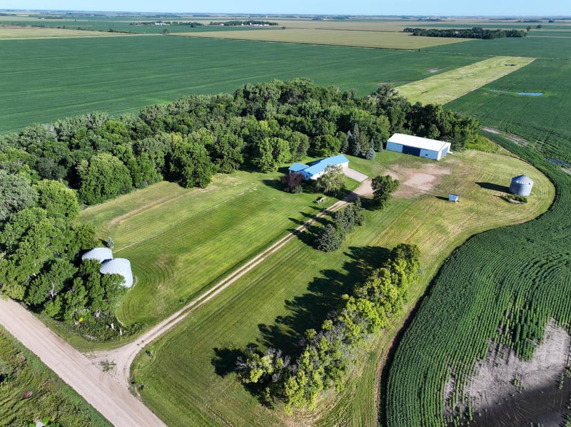7566 640th St, Herman, MN 56248