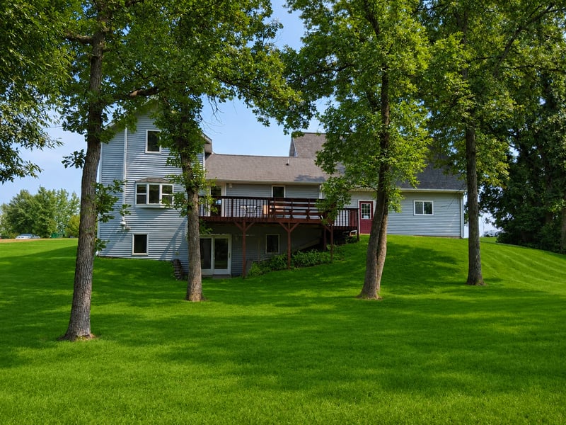 3325 Lakewood Dr, Fergus Falls, MN 56537