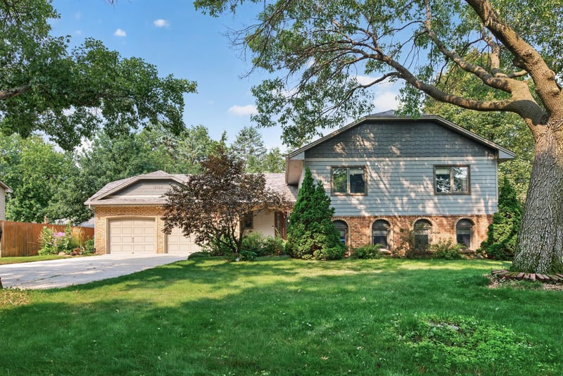 12088 Evergreen St NW, Coon Rapids, MN 55448