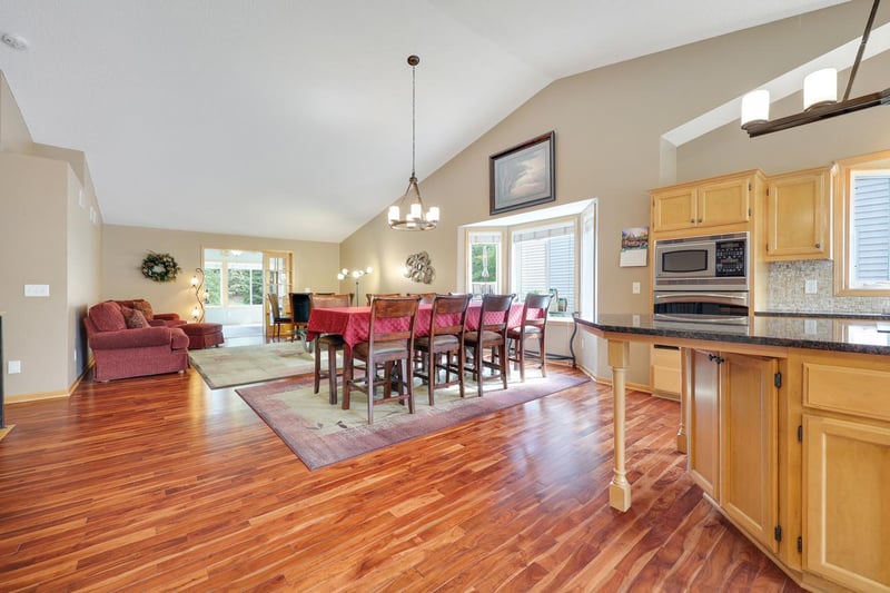 13230 Galena Way, Apple Valley, MN 55124