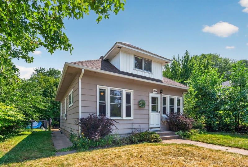3726 Dupont Ave N, Minneapolis, MN 55412
