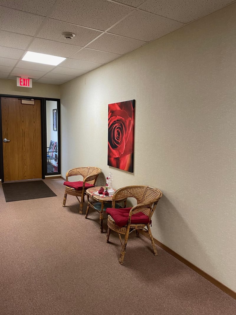 200 S Freeman Ave #206, Luverne, MN 56156