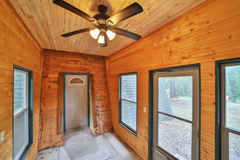 2106 White Pine Ln, Motley, MN 56466