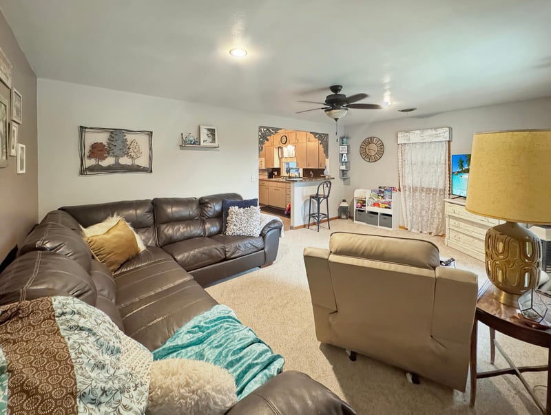 2749 Juniper Ave, Slayton, MN 56172
