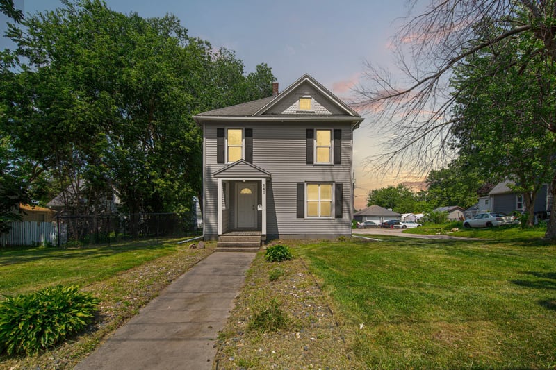 540 E Vine St, Owatonna, MN 55060