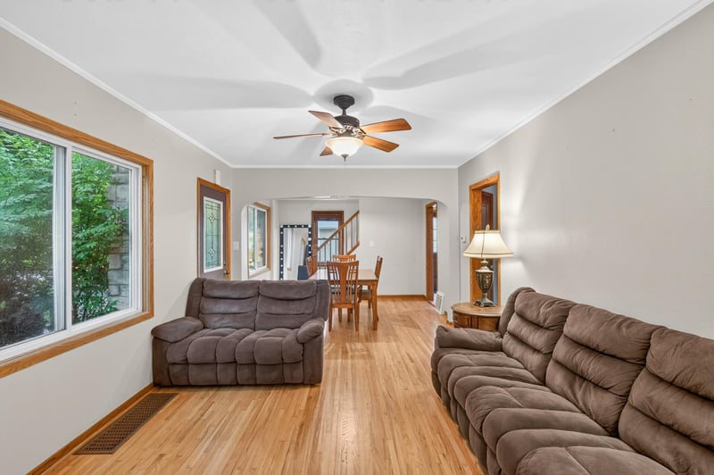 413 3rd Ave E, Shakopee, MN 55379
