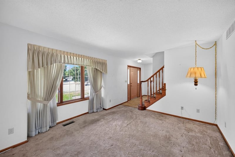 2466 Highview Ln SW, Rochester, MN 55902