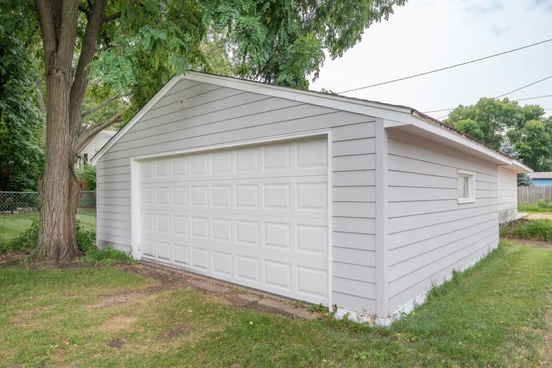 411 3rd Ave W, Shakopee, MN 55379