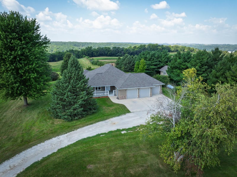 19665 Killdeer Rd, Preston, MN 55965