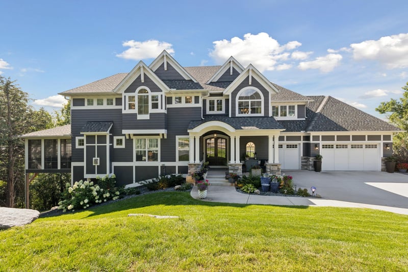 6311 Montee Dr, Eden Prairie, MN 55344
