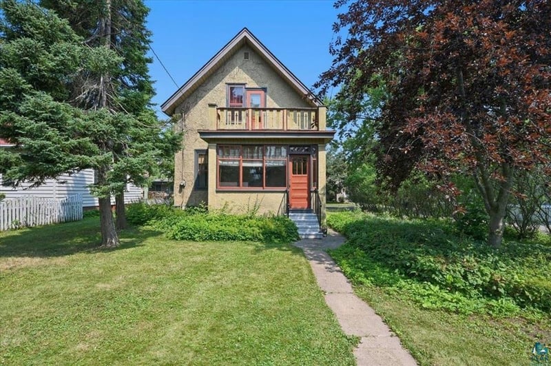 1114 N 18th St, Superior, WI 54880