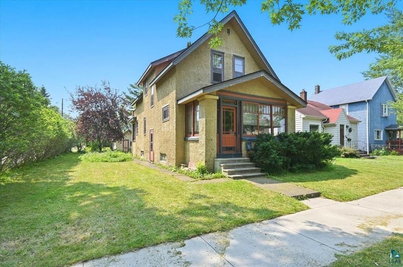 1114 N 18th St, Superior, WI 54880