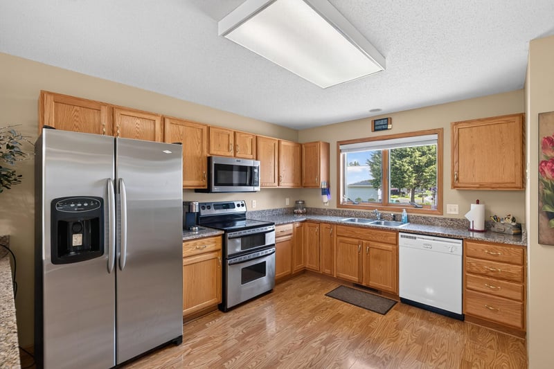 419 Pine Ct, Saint Croix Falls, WI 54024