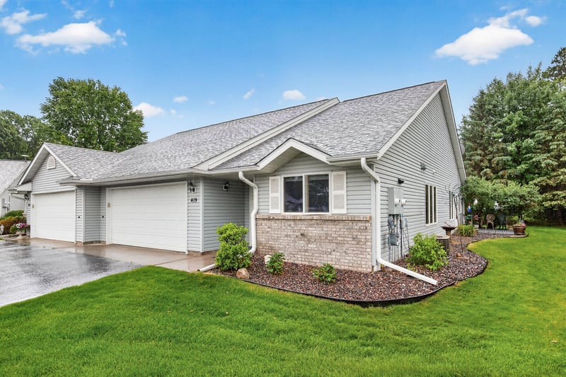 419 Pine Ct, Saint Croix Falls, WI 54024