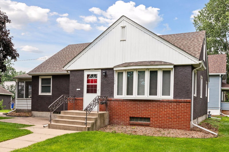 409 Milton St S, Saint Paul, MN 55102