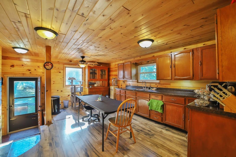 624 N 10th St, Brainerd, MN 56401