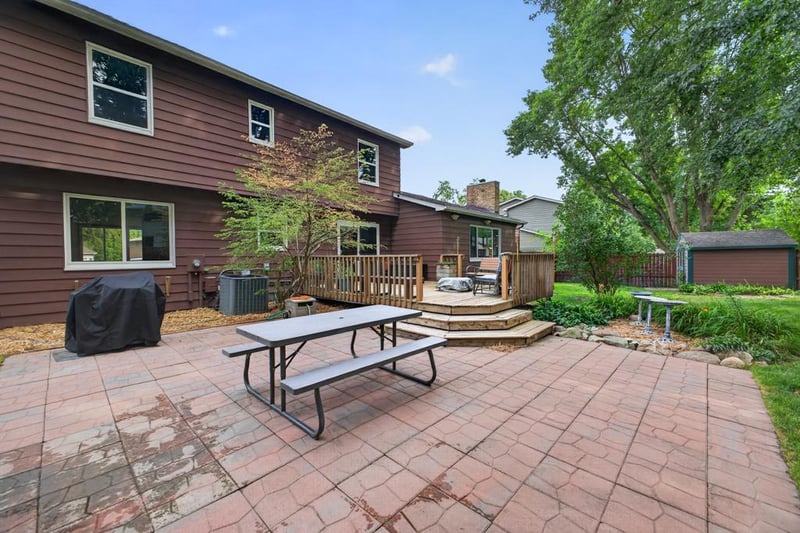 4015 Mary Ln NW, Rochester, MN 55901