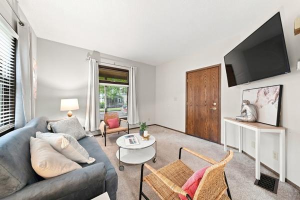 2303 22nd Ave S, Minneapolis, MN 55404