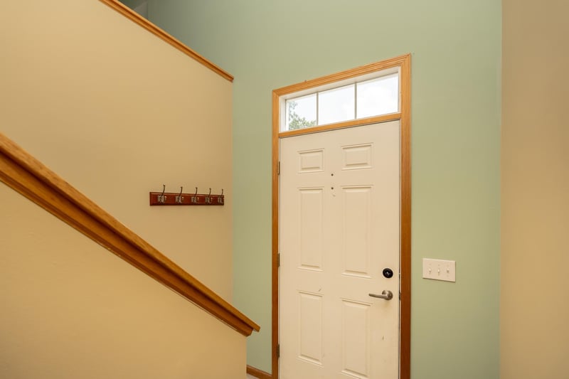 615 Village Pw, Circle Pines, MN 55014