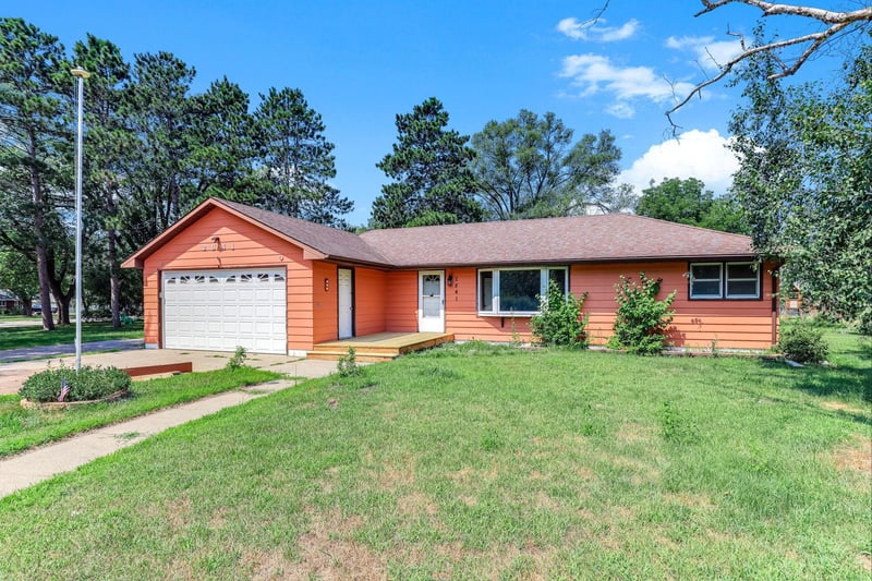 2841 119th Ave NW, Coon Rapids, MN 55433