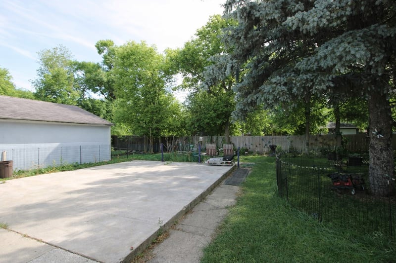 420 14th St S, Moorhead, MN 56560
