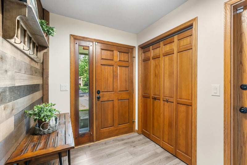 1536 Prairie Hill Rd, Saint Cloud, MN 56301