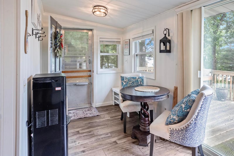 21484 Big Lake Rd, Richmond, MN 56368