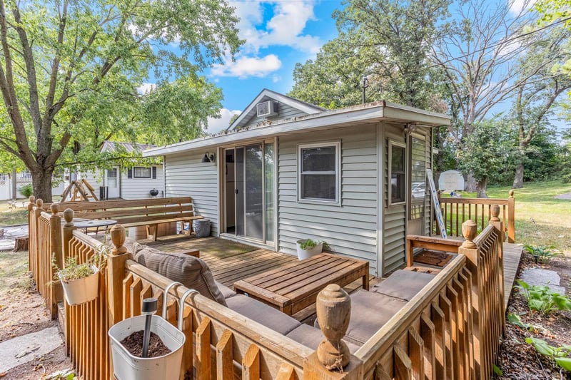 21484 Big Lake Rd, Richmond, MN 56368