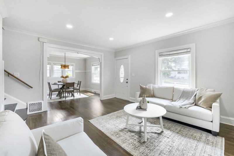 1900 E 42nd St, Minneapolis, MN 55407