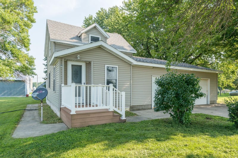 28059 State Highway 22, Gaylord, MN 55334