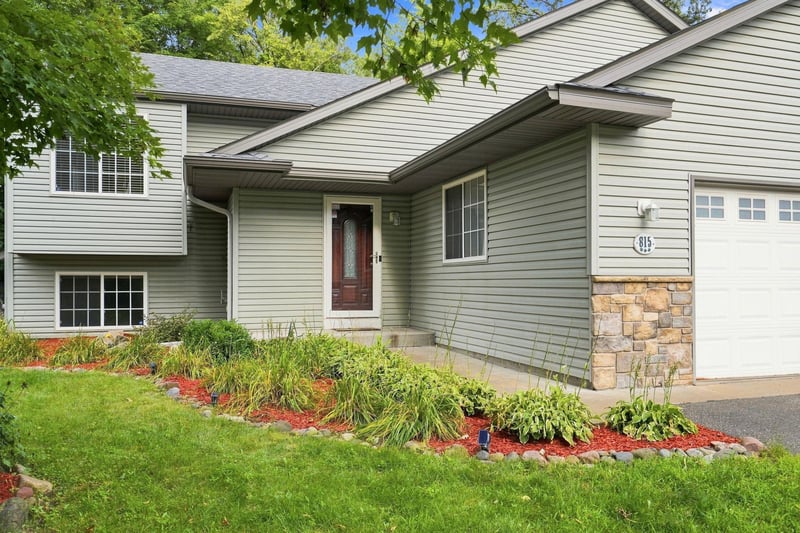 815 Colby St, Taylors Falls, MN 55084