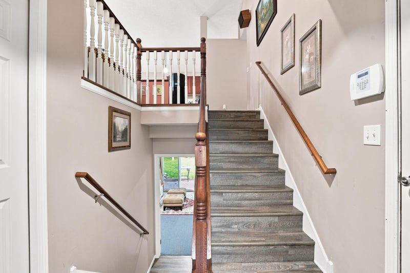 815 Colby St, Taylors Falls, MN 55084