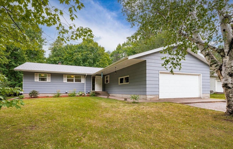 908 Jasper St, Cloquet, MN 55720