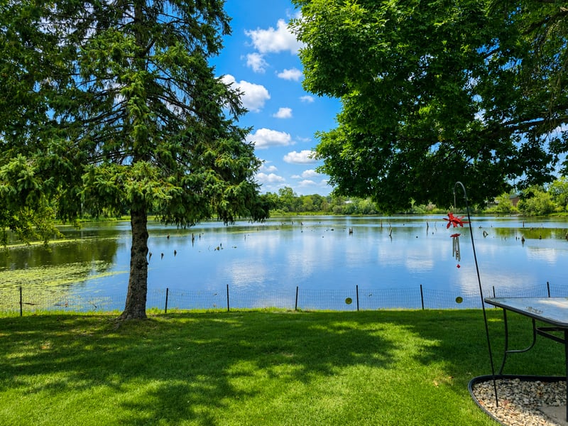 1991 Granite Ave N, Oakdale, MN 55128
