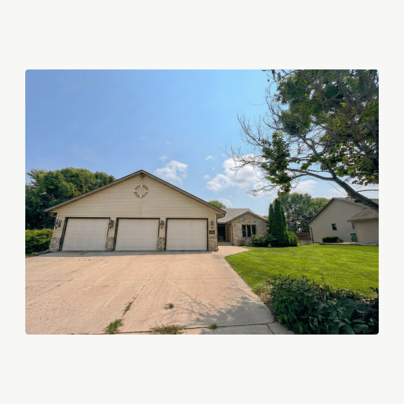 141 Fairlawn Ave E, Winsted, MN 55395