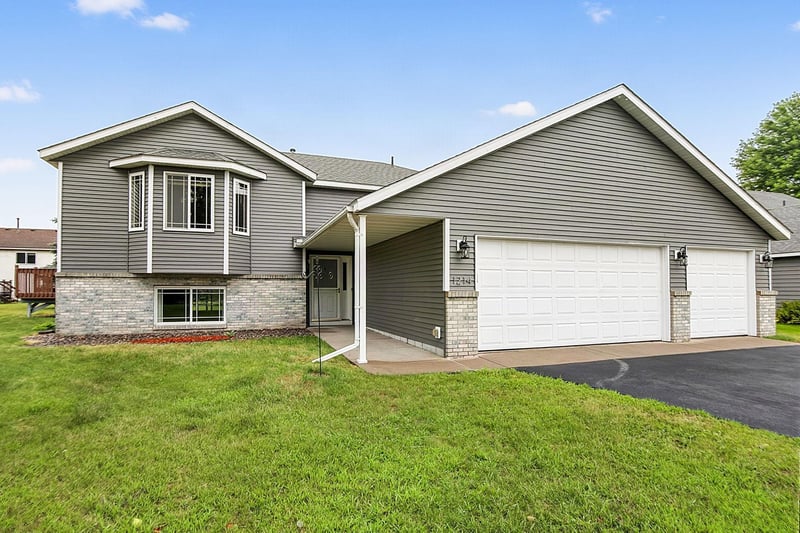 1214 Corrine Ct, Sartell, MN 56377